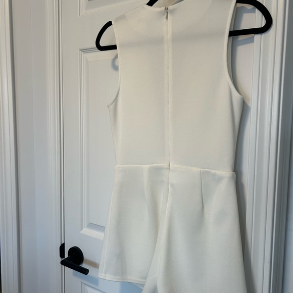 Ivory plunge romper 🤍 - Picture 2 of 3